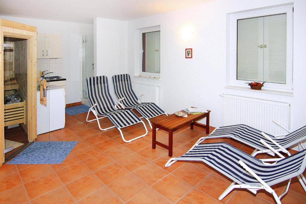 Inviting Holiday Home With Garden トラッセンハイデ エクステリア 写真